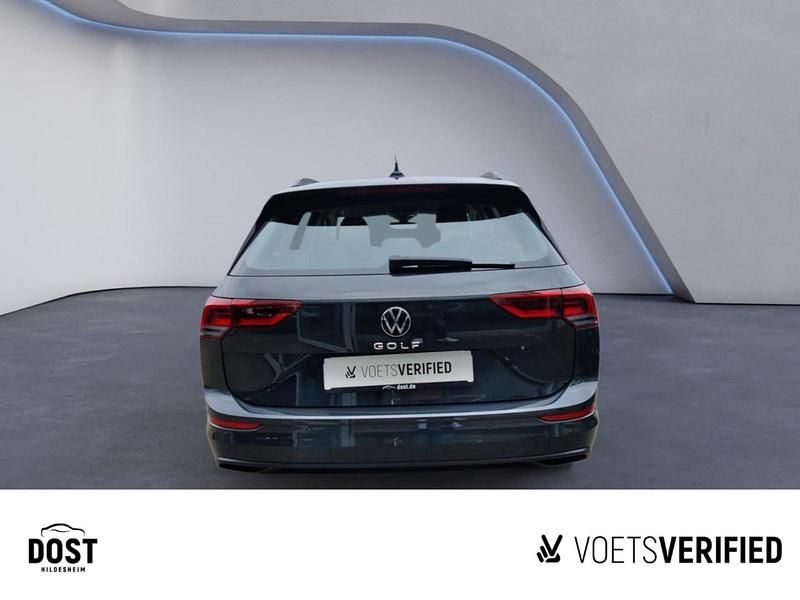 Gebraucht VW Golf VIII Comfortline 116 PS (85 kW) 2023 Grau Kombi