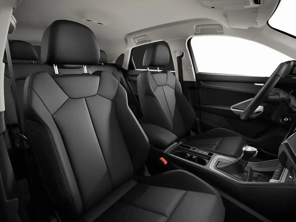 Gebraucht Audi Q3 Sportback Design 150 PS (110 kW) 2025 Mythosschwarz metallic SUV