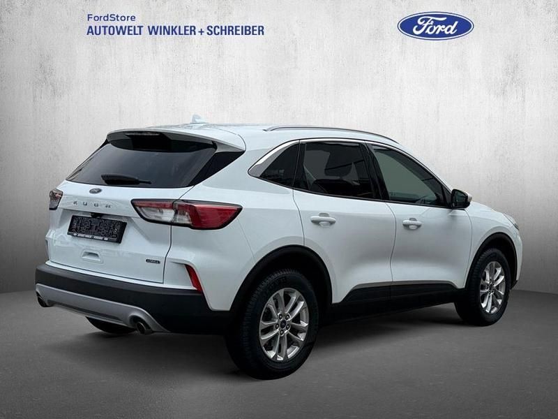 Gebraucht Ford Kuga Titanium 224 PS (164 kW) 2022 Weiß SUV