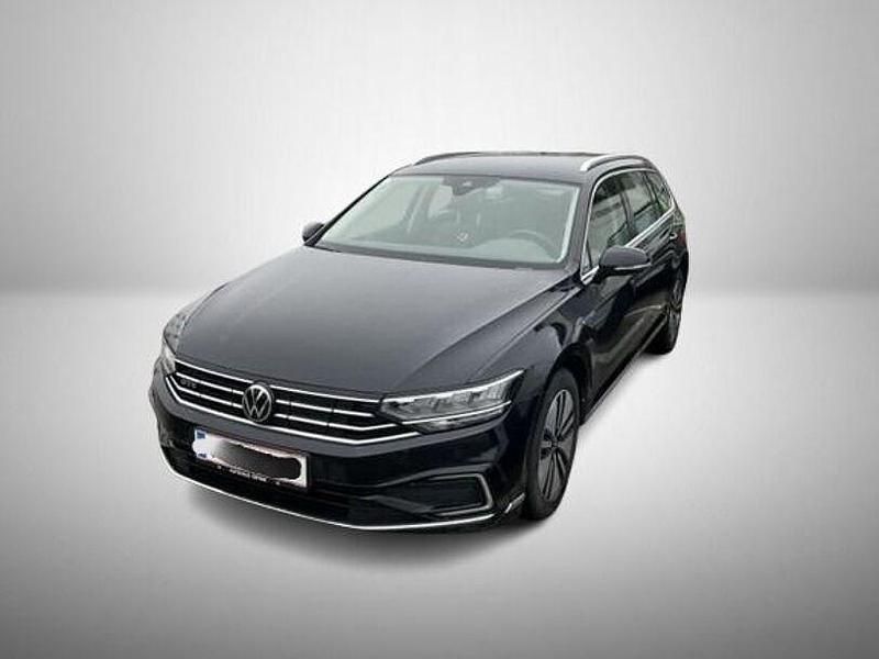 Deep black perleffekt Gebraucht 2022 VW Passat GTE Kombi | 22.999 € (Superpreis) - Bild 1/4