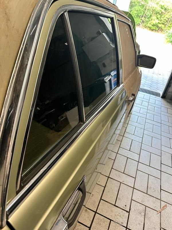 Gebraucht Mercedes 280 1978 Andere farben Limousine