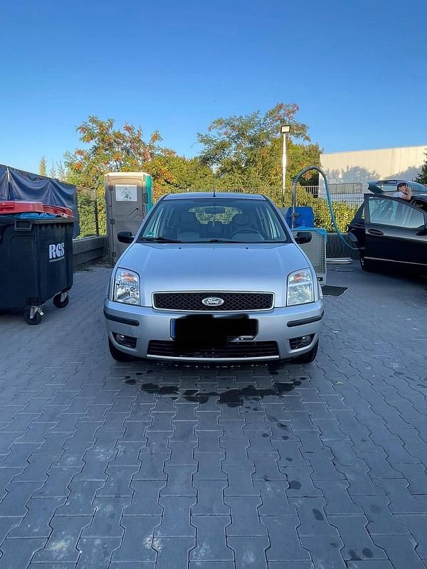 Gebraucht 2003 Ford Fusion Limousine | 1.100 € (Guter Preis) - Bild 1/4
