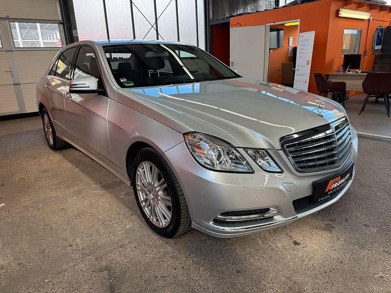 Gebraucht Mercedes E350 306 PS (225 kW) 2012 Silber Limousine