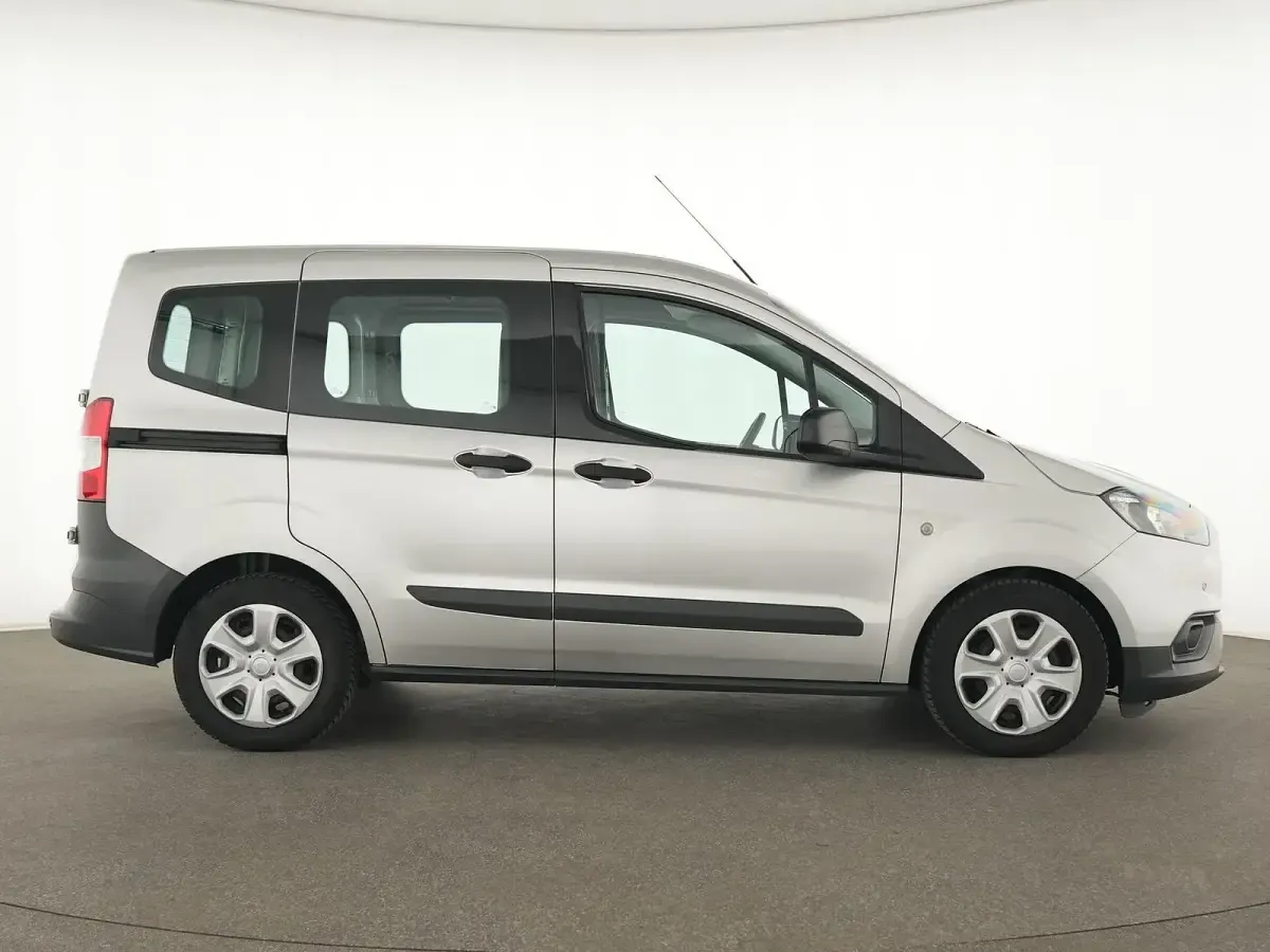 Gebraucht Ford Transit 101 PS (74 kW) 2021 Silber Van / Kleinbus