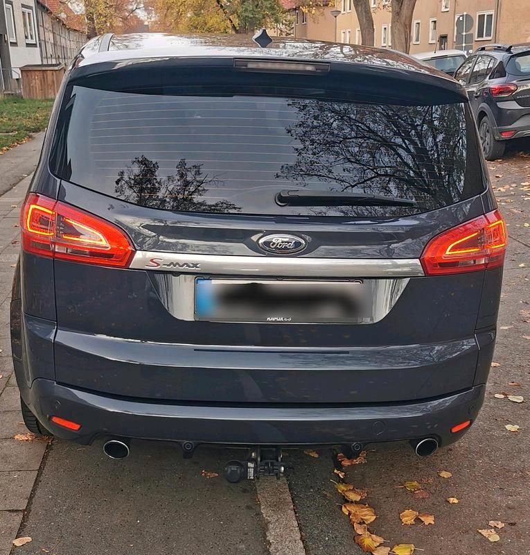 Gebraucht Ford S-MAX Titanium S 200 PS (147 kW) 2011 Grau Van / Kleinbus