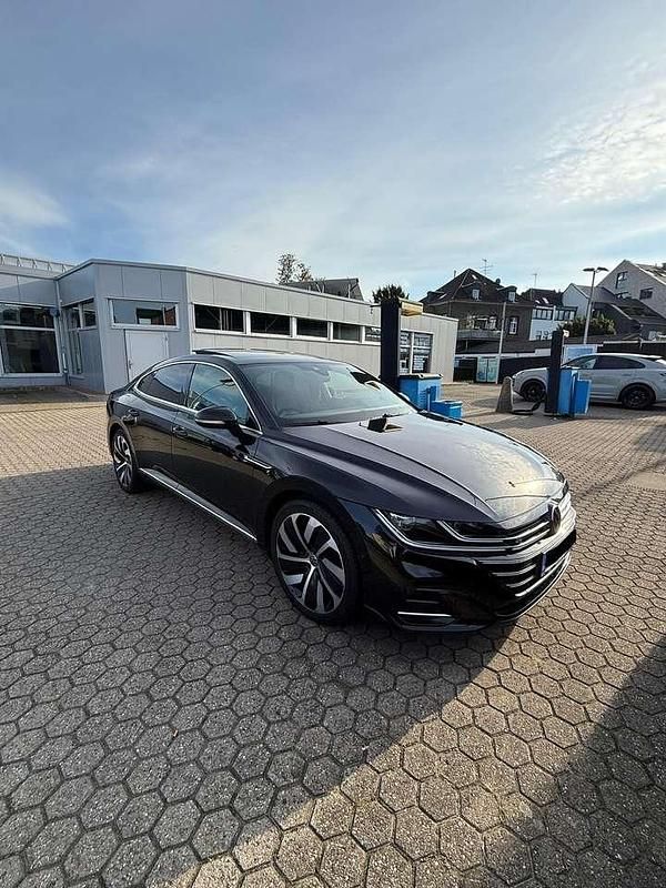 Gebraucht VW Arteon R-line 200 PS (147 kW) 2023 Schwarz Kleinwagen