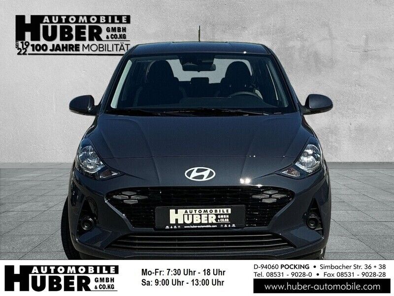 Neu Hyundai i10 Trend 79 PS (58 kW) 2025 Grau metallic Kleinwagen