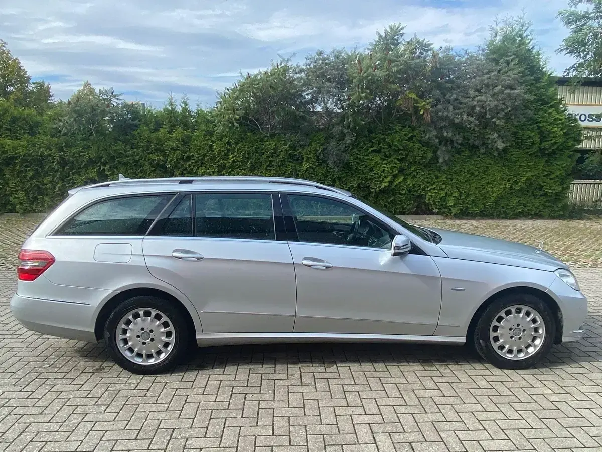 Gebraucht Mercedes E350 Elegance 265 PS (194 kW) 2010 Silber Kombi