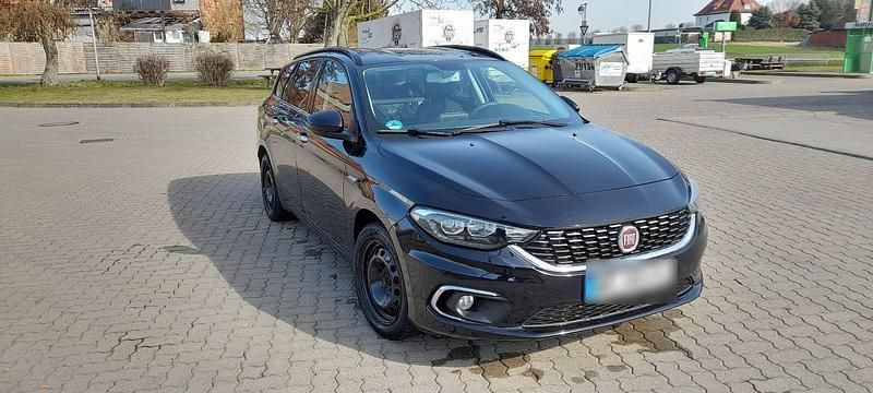 Gebraucht Fiat Tipo Lounge 120 PS (88 kW) 2018 Schwarz Kombi