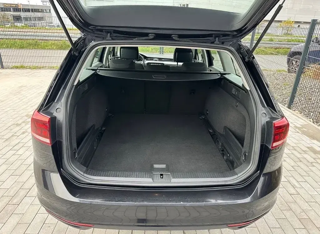 Gebraucht VW Passat 190 PS (139 kW) 2019 Schwarz Kombi