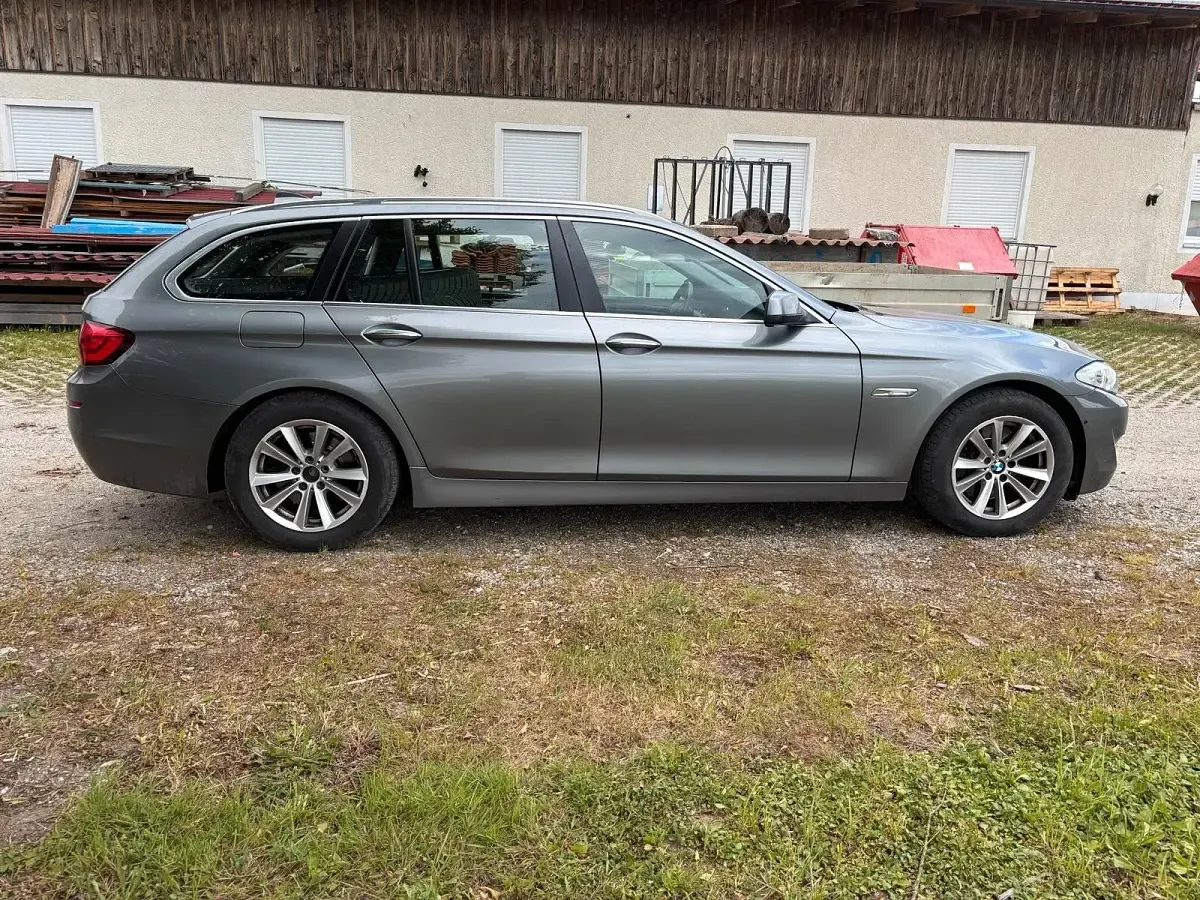 Usado BMW 530 258 CV (189 kW) 2012 Gris Familiar