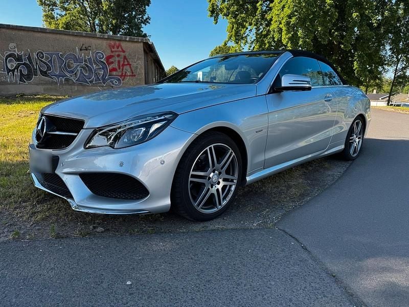 Gebraucht Mercedes E220 170 PS (125 kW) 2017 Silber Cabrio