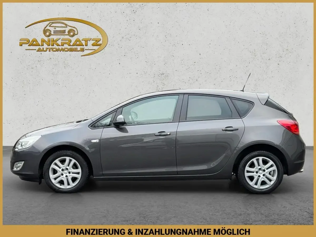Gebraucht Opel Astra Design Edition 140 PS (102 kW) 2011 Karbongrau Limousine