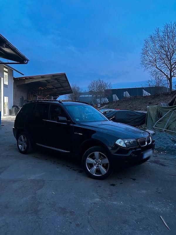 Gebraucht BMW X3 Basis 218 PS (160 kW) 2005 Schwarz SUV
