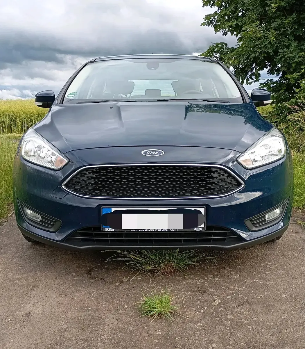 Gebraucht Ford Focus 105 PS (77 kW) 2016 Blau Kombi