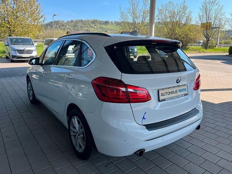 Gebraucht BMW 220 Luxury Line 192 PS (141 kW) 2017 Weiß Van / Kleinbus