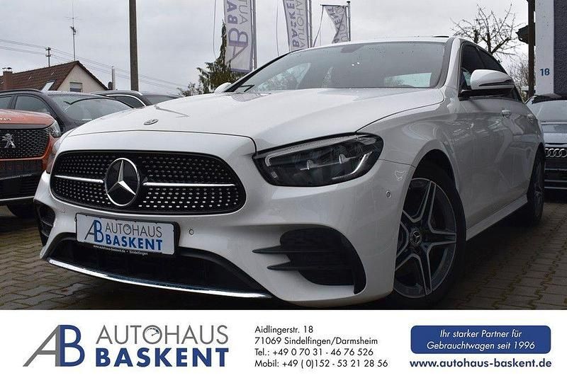 Weiß Gebraucht 2021 Mercedes E220 AMG line Limousine | 42.890 € (Teuer) - Bild 1/4
