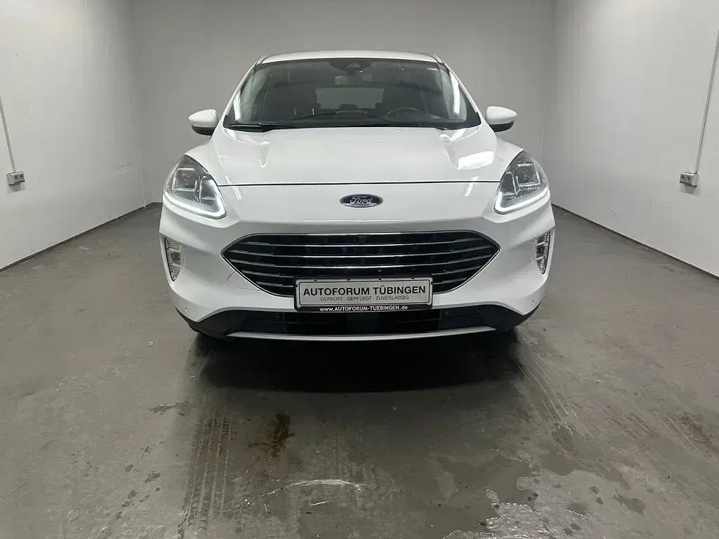 Gebraucht Ford Kuga Titanium 152 PS (111 kW) 2024 Weiß SUV