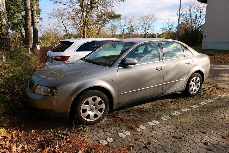 Gebraucht Audi A4 130 PS (95 kW) 2001 Silber Limousine