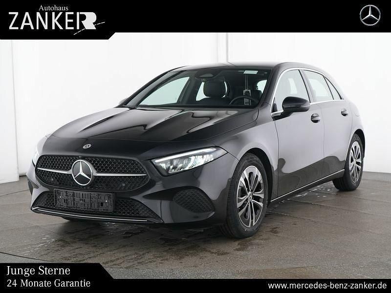 Gebraucht Mercedes A200 Progressive 150 PS (110 kW) 2025 Lack kosmosschwarz Limousine