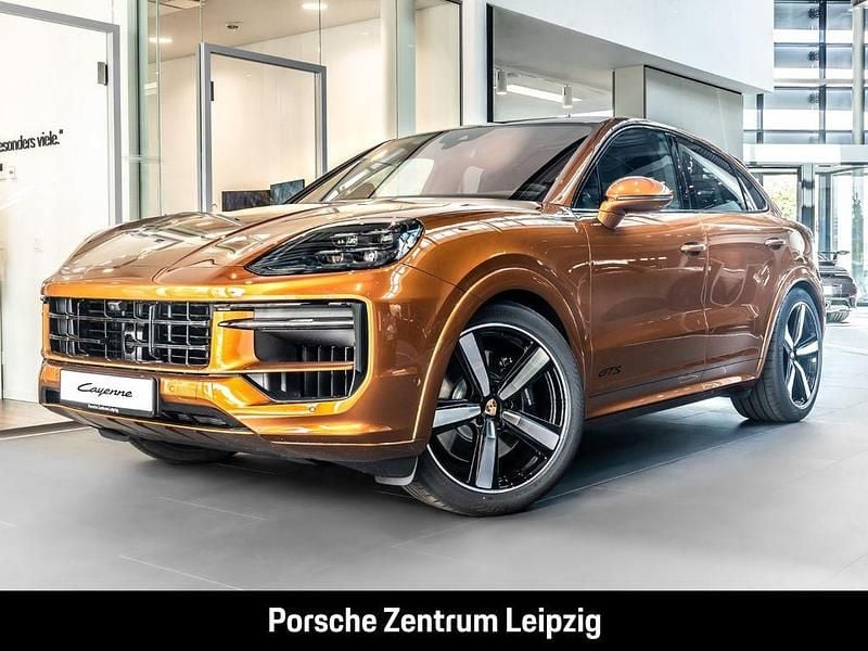 Braun Neu 2025 Porsche Cayenne GTS SUV | 164.858 € (Fairer Preis) - Bild 1/4