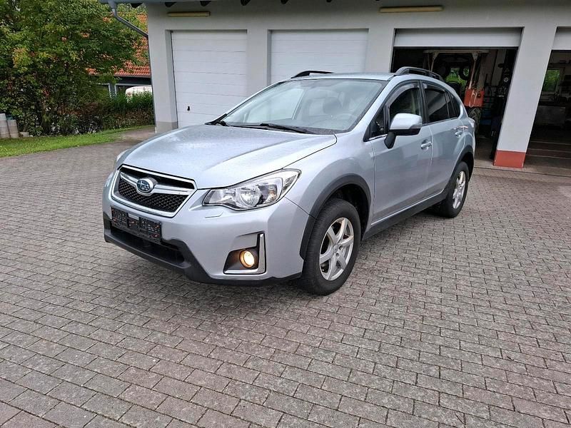 Silber Gebraucht 2016 Subaru XV SUV | 9.999 € (Fairer Preis) - Bild 1/4