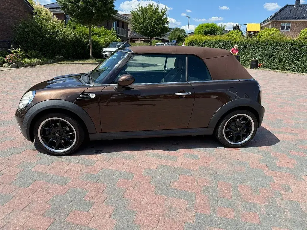 Gebraucht Mini One Cabriolet 75 PS (55 kW) 2009 Braun Cabrio
