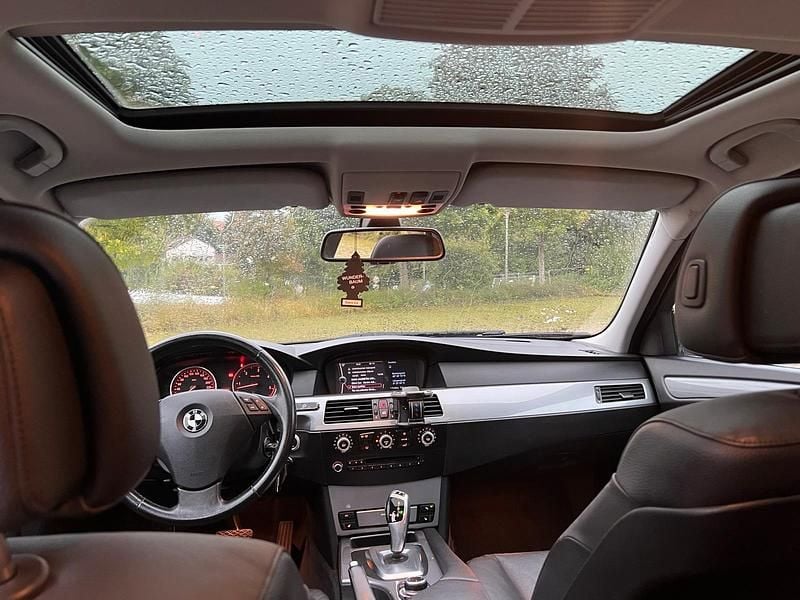 Grau Gebraucht 2009 BMW 525 Limousine | 6.000 € (Guter Preis) - Bild 1/4