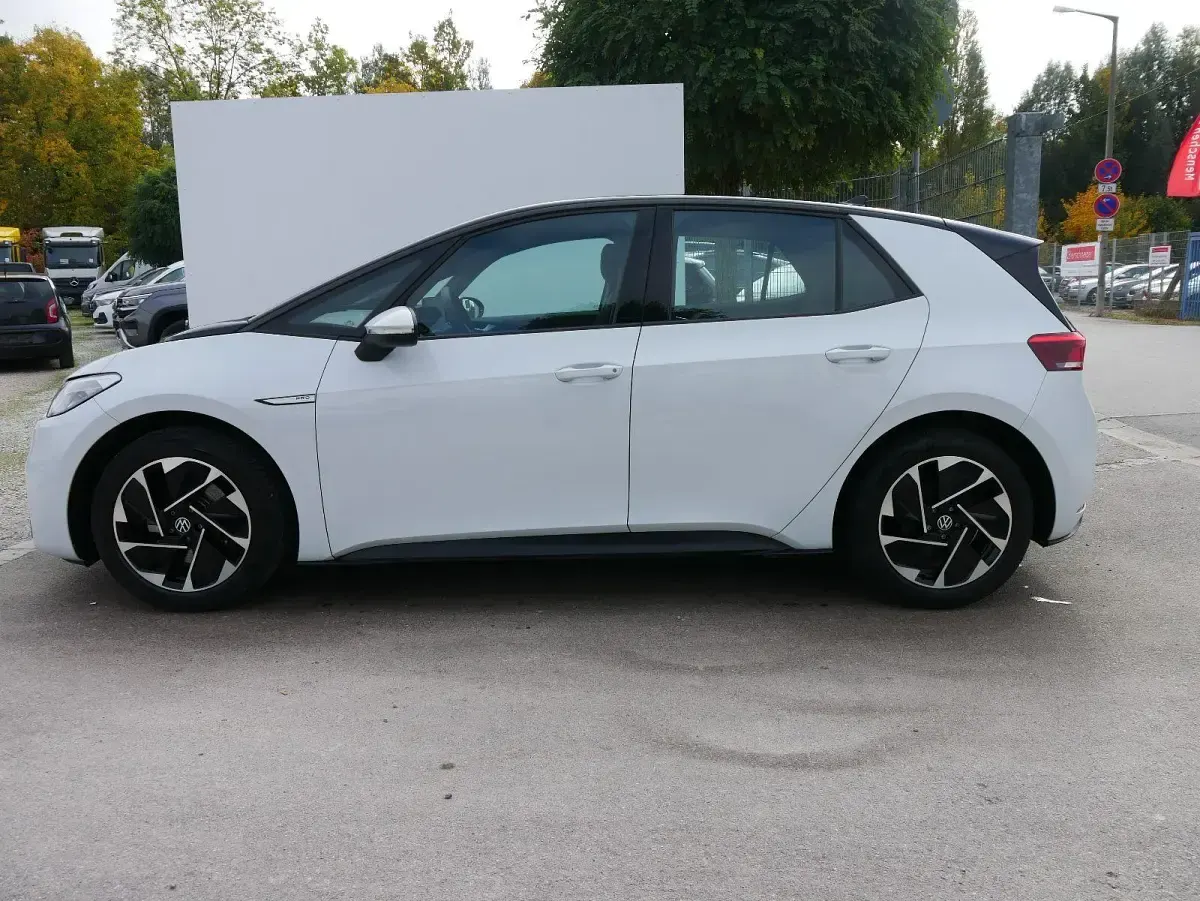 Gebraucht VW ID.3 Pro Performance 150 kW (204 PS) 2020 Gletscherweiß Kleinwagen