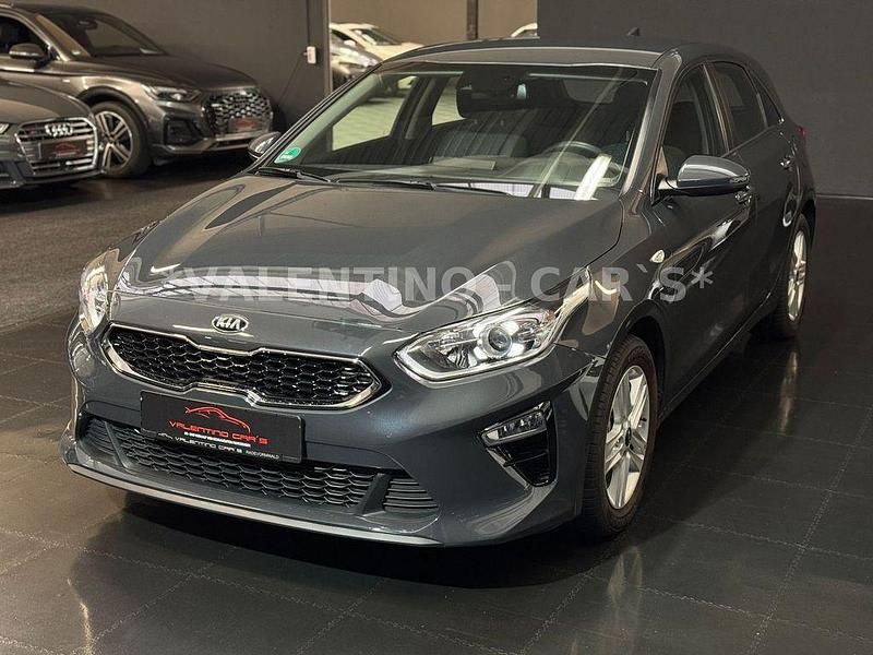 Gebraucht Kia Ceed Vision 160 PS (117 kW) 2021 Grau Kleinwagen