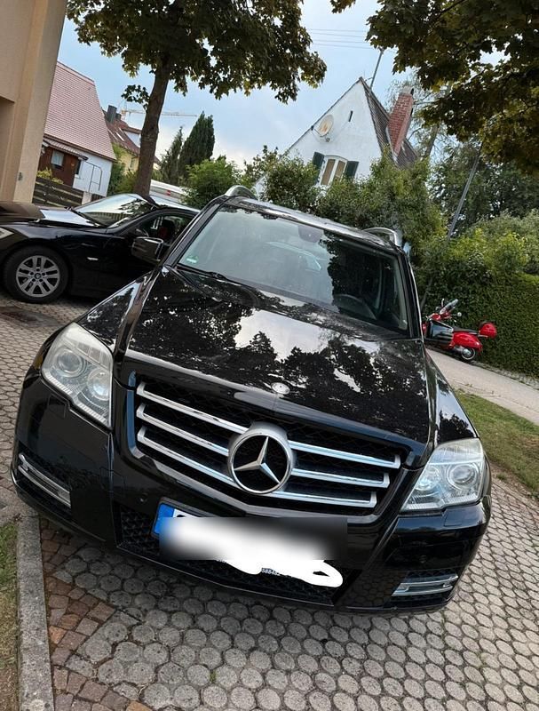 Schwarz Gebraucht 2011 Mercedes GLK350 SUV | 12.000 € - Bild 1/4