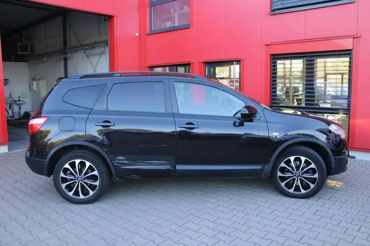 Gebraucht Nissan Qashqai +2 360º 131 PS (96 kW) 2013 Black (m) SUV