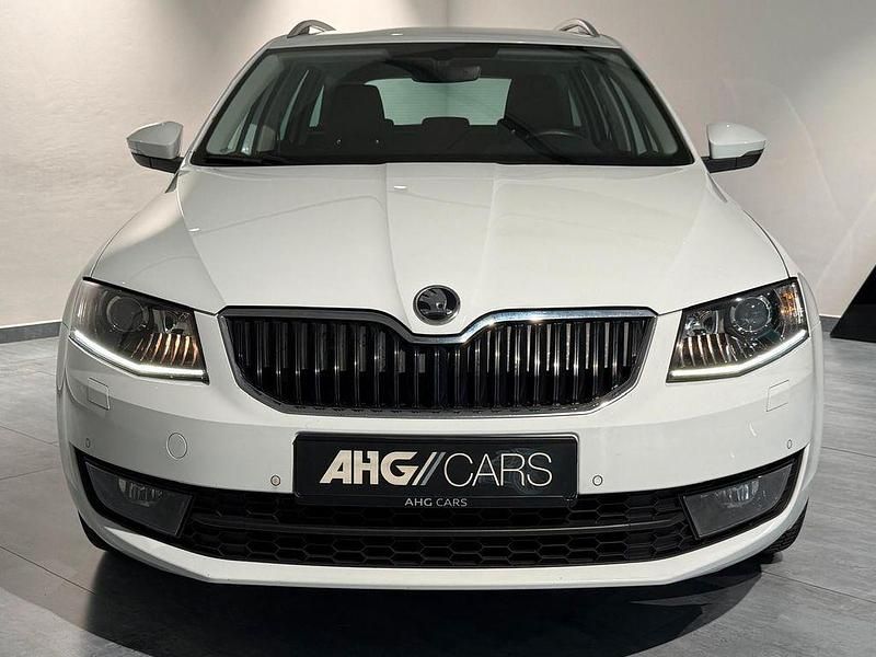 Gebraucht Skoda Octavia Joy 110 PS (80 kW) 2017 Weiß Kombi