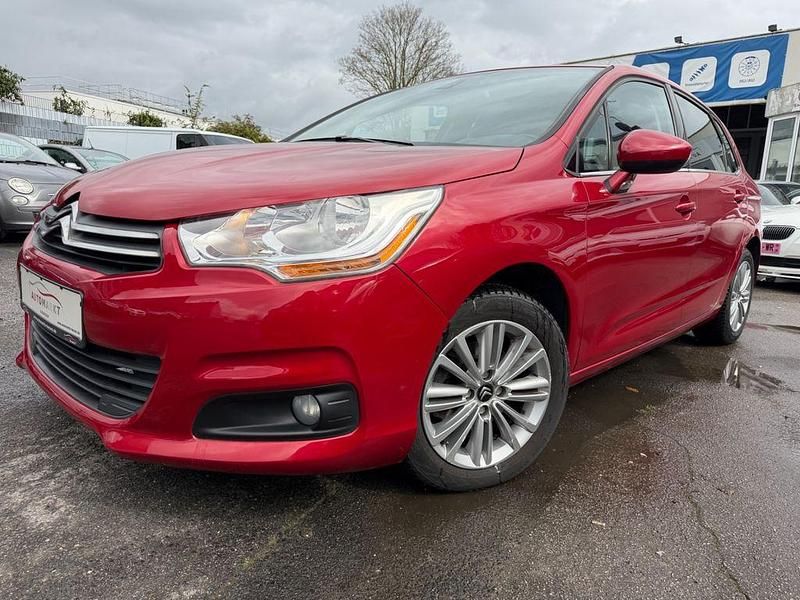 Gebraucht Citroën C4 Tendance 111 PS (81 kW) 2011 Rot Limousine