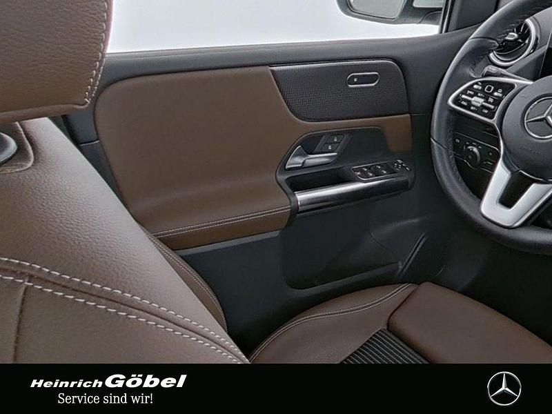 Gebraucht Mercedes B250 Progressive 224 PS (164 kW) 2022 Unilack polarweiß Van / Kleinbus