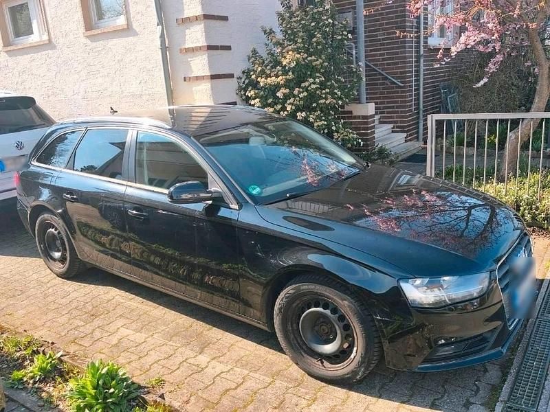 Second-hand Audi A4 143 CP (105 kW) 2012 Negru Break