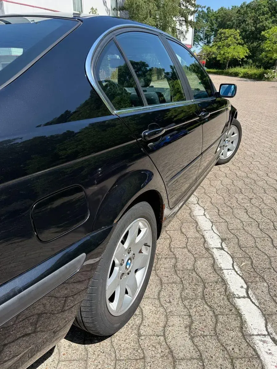 Gebraucht BMW 320 170 PS (125 kW) 2002 Schwarz Limousine