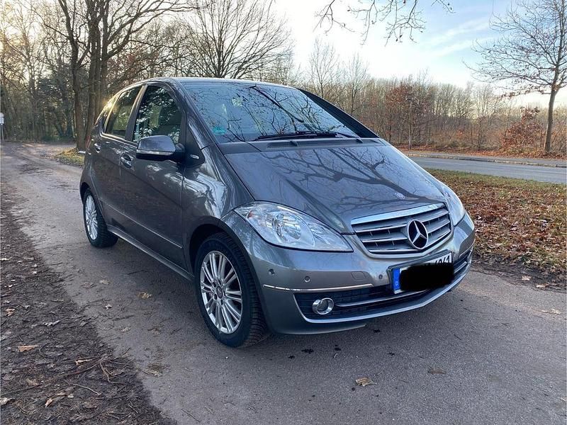 Gebraucht Mercedes A150 95 PS (69 kW) 2011 Grau Limousine