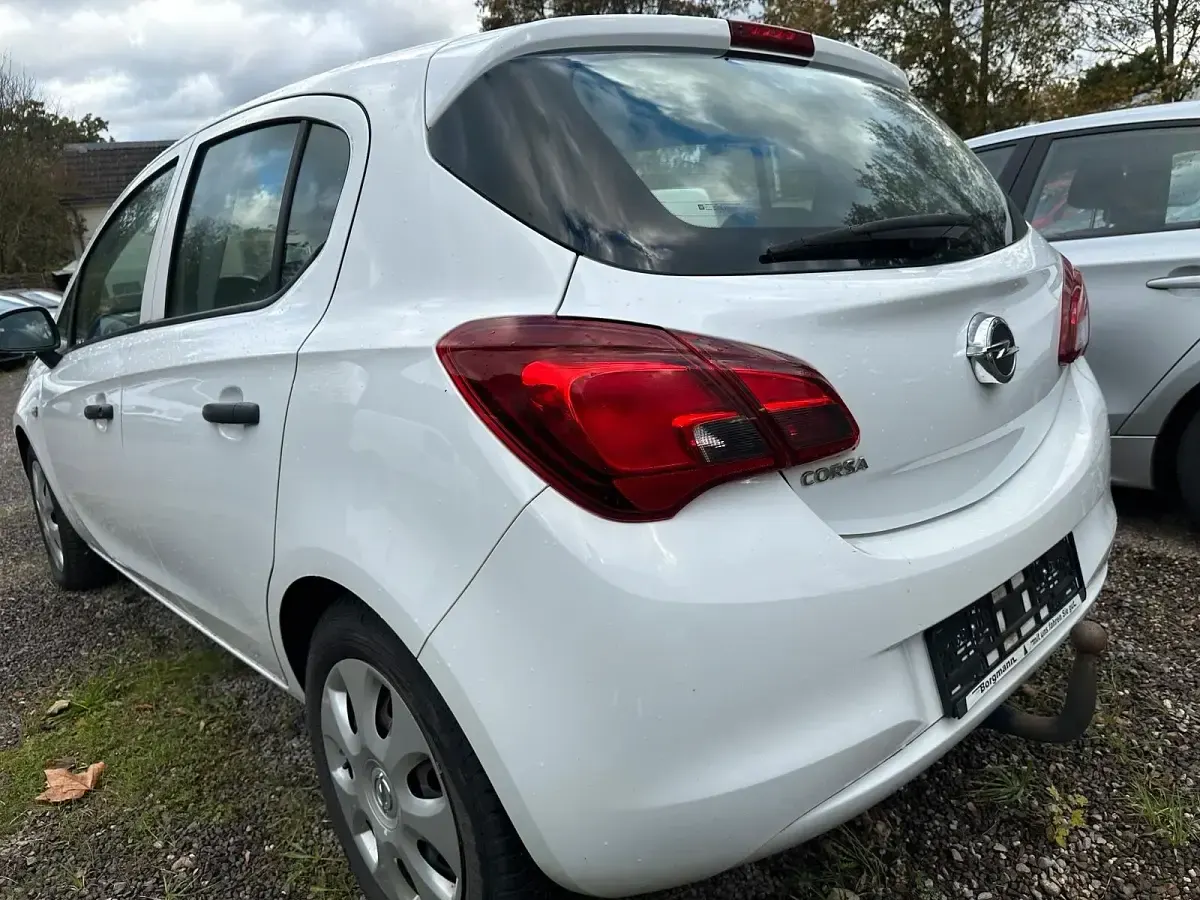 Gebraucht Opel Corsa 90 PS (66 kW) 2017 Weiß Kleinwagen