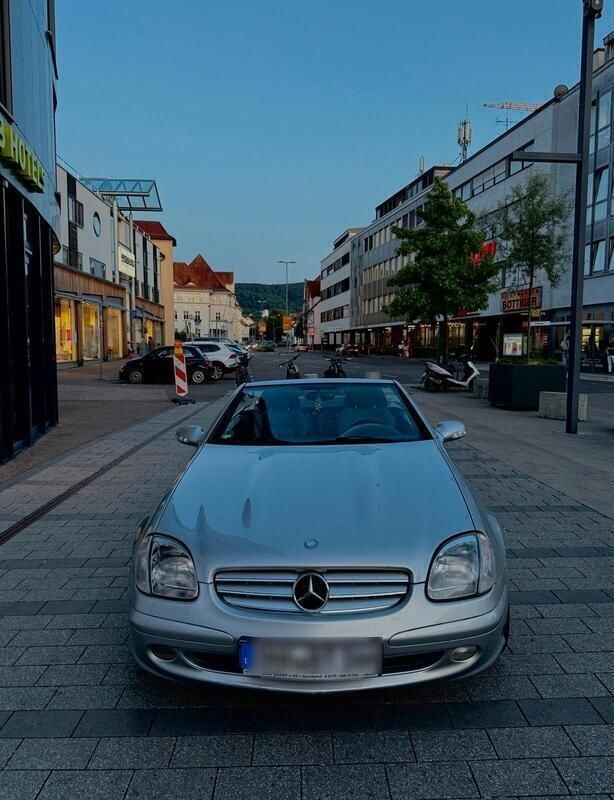 Grau Gebraucht 2001 Mercedes SLK200 Cabrio | 4.000 € (Guter Preis) - Bild 1/4