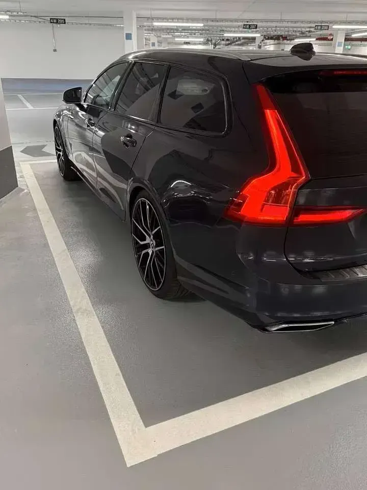 Gebraucht Volvo V90 R-Design 190 PS (139 kW) 2017 Grau Kombi