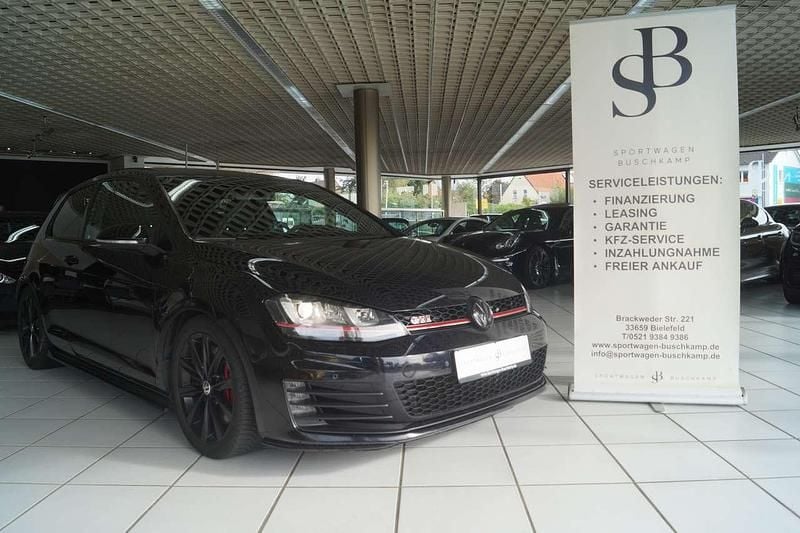 Gebraucht VW Golf GTI 230 PS (169 kW) 2015 Deep black perleffekt Coupé