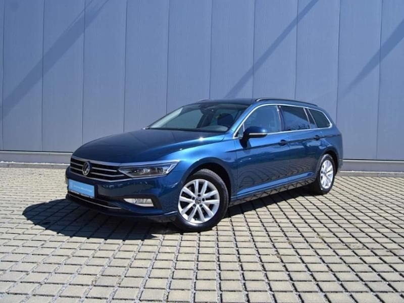 Gebraucht VW Passat IQ Drive 150 PS (110 kW) 2023 Kombi