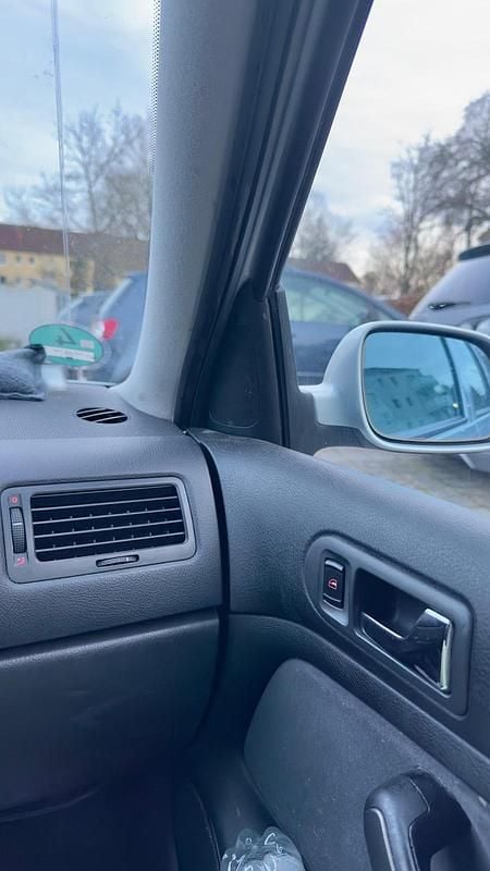 Gebraucht VW Bora 131 PS (96 kW) 2000 Silber Kombi