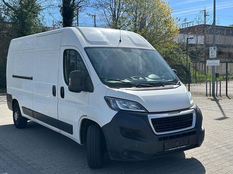 Gebraucht Peugeot Boxer 140 PS (102 kW) 2020 Weiß Van