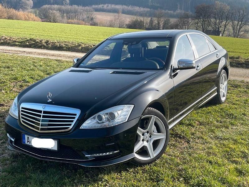 Gebraucht Mercedes S500 435 PS (319 kW) 2011 Schwarz Limousine