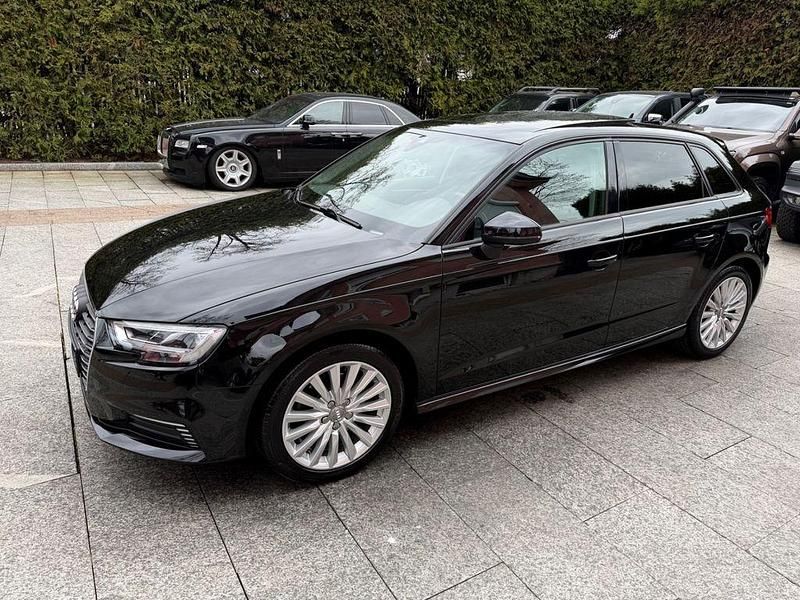 Gebraucht Audi A3 Sport 150 PS (110 kW) 2017 Schwarz Limousine