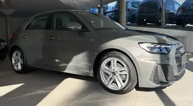 Gebraucht Audi A1 Sportback S-Line 150 PS (110 kW) 2021 Grau Kleinwagen
