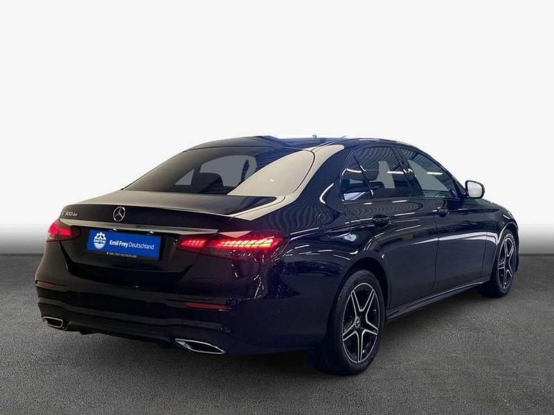 Gebraucht Mercedes E300 AMG 306 PS (225 kW) 2022 Schwarz Limousine