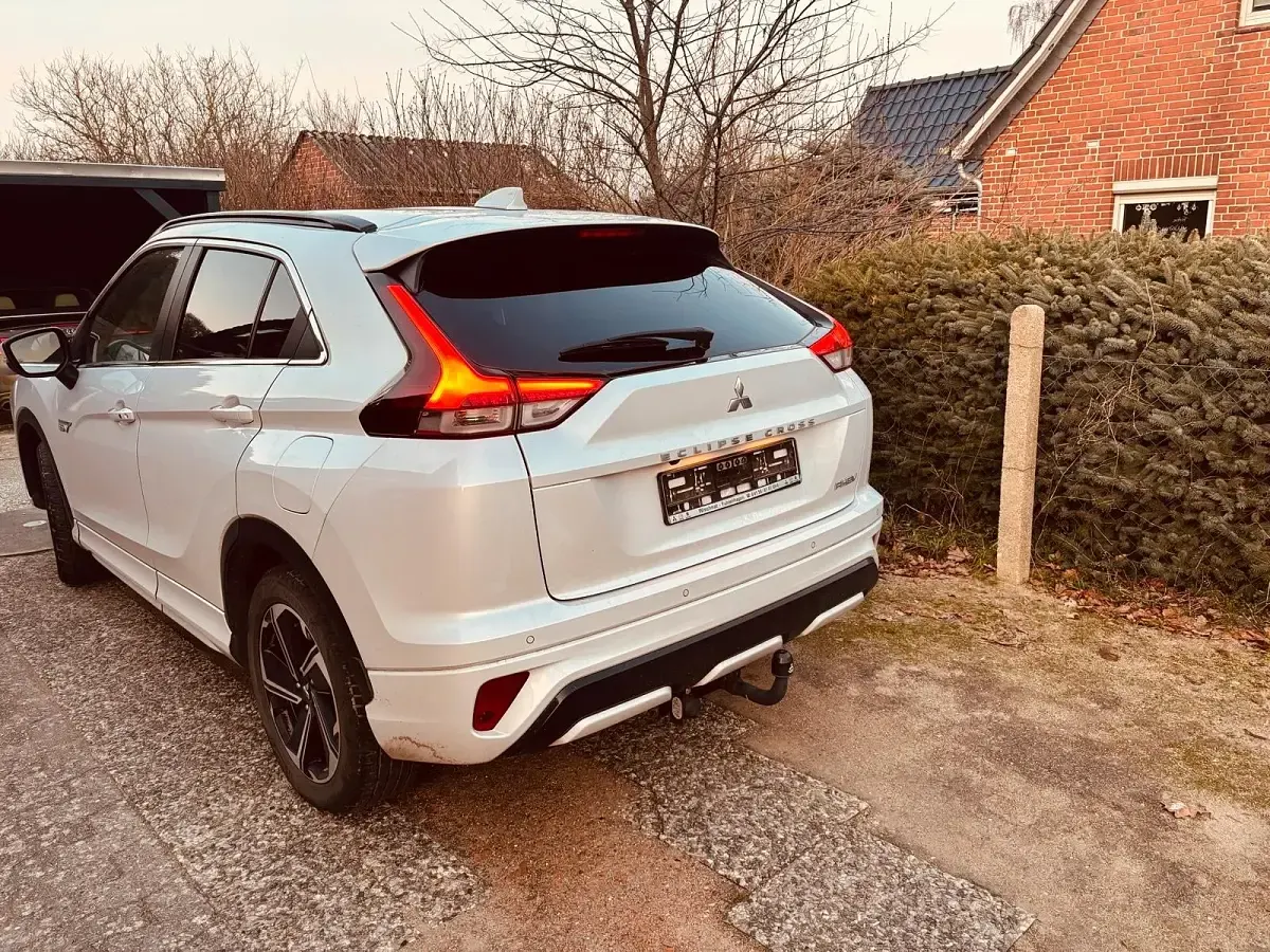 Gebraucht Mitsubishi Eclipse Cross 188 PS (138 kW) 2022 Weiß SUV